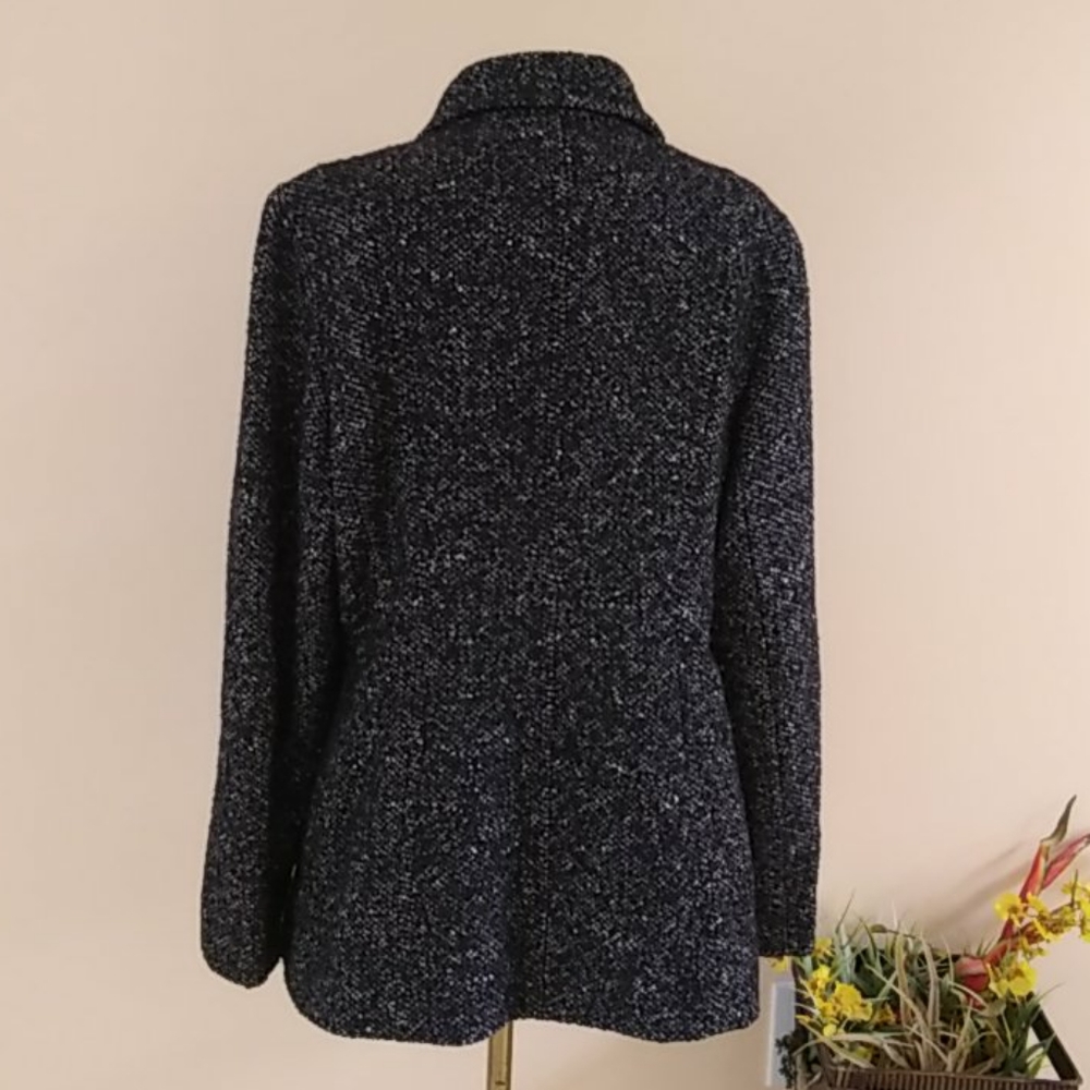 Jason Kole Jacket. - Picture 2 of 8